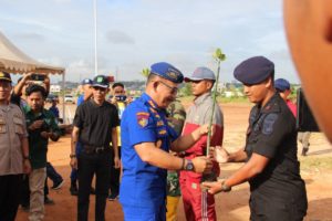 Memperingati HPSN Tahun 2020 Ditpolairud Polda Kepri Tanam Ribuan Pohon Mangrove