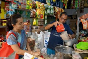 Wali Kota Risma Kembangkan Toko Kelontong Berbasis Digital