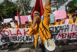 Mahasiswa Geruduk Istana Besok, Demo Tolak Omnibus Law