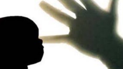 Seorang Ayah Tega Memukuli Bayi Kembarnya Umur 50 Hari Hingga Babak Belur