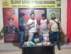 Pemulung Mencuri Berbagai Jenis Obat Dalam Mobil Box Yang Sedang Terparkir