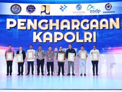 Jasa Raharja Terima Penghargaan dari Kapolri pada Acara Rakernis Fungsi Lalu Lintas 2025