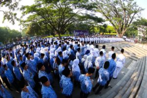 Rayakan Hari Korpri, Pemkot Bandung Santuni Penjaga Sekolah