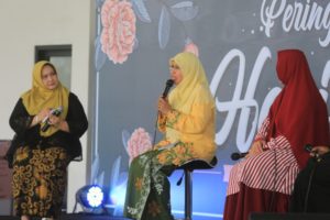 Talkshow Hari Ibu, Umi Bagikan 4 Jurus Bangun Keutuhan Keluarga