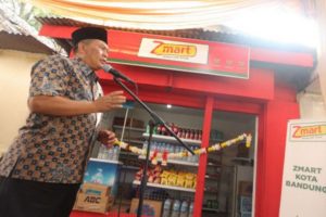 Wali Kota Bandung Oded Meresmikan Z-Mart