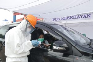 RS Bhayangkara Polda Kepri Buka Pelayanan Drive Thru Screening Rapid Test Gratis