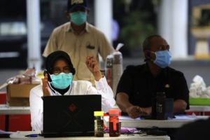 Ini Alasan Wali Kota Risma Lebih Memilih Berkantor di Posko Halaman Balai Kota