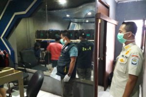 Membandel, Tempat Game Online Dibubarkan