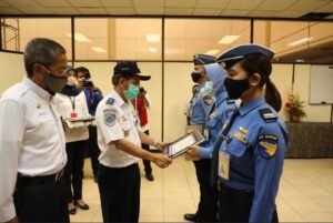 Kementerian Perhubungan Beri Penghargaan untuk 3 Petugas Avsec Bandara Hang Nadim Batam