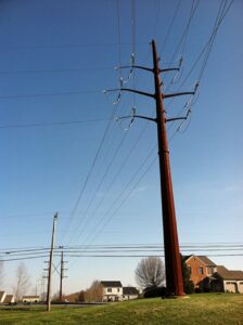 Bermukim di Sekitar Jaringan Transmisi SUTT, Amankah ?