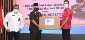 PSMTI dan APINDO Serahkan 1.850 Alat Rapid Tes, Masker N95 dan Hazmat