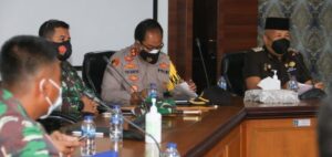 UMK 2021, Pemko Ambil Jalan Tengah