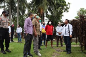 bright PLN Batam Tingkatkan Perekonomian Masyarakat Pulau melalui Budidaya Rumput Laut