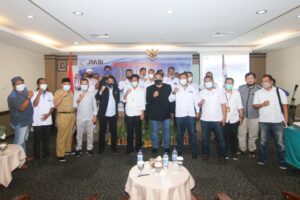 Hadiri Pengukuhan JMSI Kepri, Rudi : Lawan Berita Hoax dan Bersama Bangun Batam