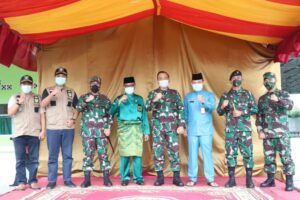 Hadiri Serah Terima Karya Bhakti Korem Wira Pratama, Sekda Ajak Masyarakat Bersyukur