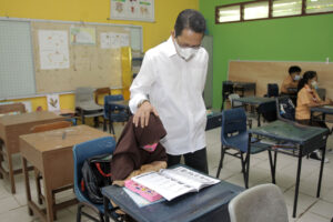 Amsakar Tinjau Belajar Tatap Muka di Belakangpadang