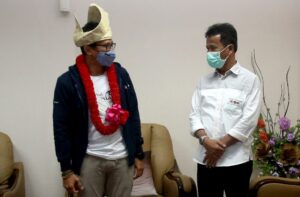 Di Depan Rudi, Sandiaga Puji Penerapan Prokes Bandara Hang Nadim