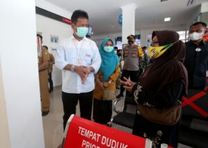 Rudi Resmikan Gedung Baru Puskesmas Tanjungsengkuang