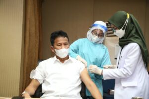 Kepala BP Batam HM Rudi, Jalani Vaksinasi Tahap Ke Dua