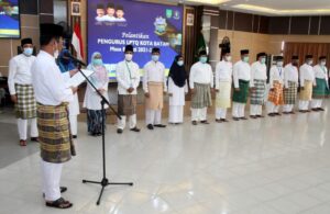 Rudi Lantik Amsakar sebagai Ketua LPTQ Kota Batam