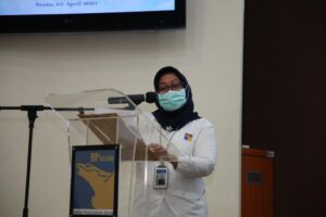 44 Petugas Avsec Bandara Hang Nadim Perbarui Lisensi