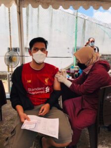 Warga Puri Malaka Antusias Ikut Vaksinasi