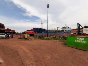 Diduga Bawa Dokumen Palsu, Ditpolairud Polda dan KSOP Batam Sita Kapal Tanker II Gt.2714