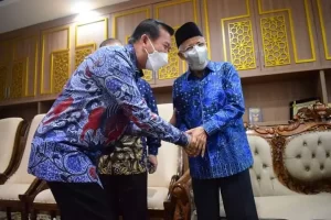 Wali Kota Pekanbaru Hadiri Pelantikan Rektor UMRI 2022-2024