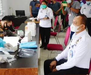 Cegah Penyebaran Omicron, Puluhan Petugas Rutan Kelas IIA Batam Lakukan Test Antigen