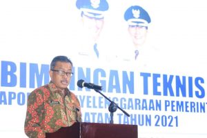 Jefridin Buka Bimtek LPPD Kota Batam