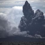 Gunung Anak Krakatau Erupsi, Ketinggian Abu 1.500 Meter