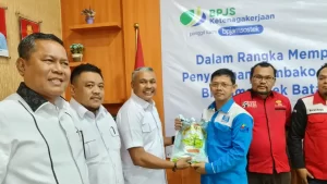 Mayday, BPJAMSOSTEK BAgikan 3 Ton Beras untuk Pekerja