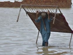 Banjir Parah Pakistan dan Jeritan Warga Minta Bantuan