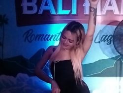 Dj Tia Gazer Membuat Pengunjung Golden Beach Pecah Mengikuti Musik