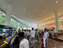 HARRIS Hotel Berbagi Makan Gratis Kepada Anak Panti Asuhan Dan Tamu Hotel Dalam HUT Yang ke 6