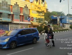 Kegiatan Rutin Polantas Lubuk Baja Mengatur Setiap Persimpangan Wilayahnya