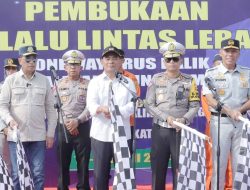 Turut Serta Lepas Arus Balik One Way, Rivan A. Purwantono Imbau Pemudik Kooperatif Ikuti Arahan Petugas