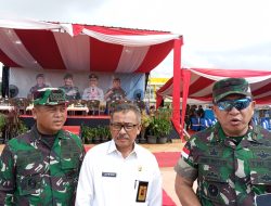 “TNI Sangat Luar Biasa Masyarakat Rindu Kebersamaanya” Ucap Ketua RW Sambil Tangis Haru Saat Penutupan TMMD Yang ke 120 di Kabil