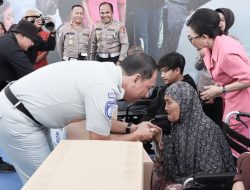 Peringati HUT ke-69 Lalu Lintas Bhayangkara, Korlantas Polri Bersama Jasa Raharja Gelar Bakti Sosial di Kuningan Jawa Barat