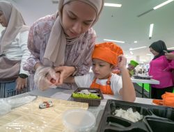 Ciptakan Momen Hangat, HARRIS Batam Sulap Mall Botania 2 Jadi “Dapur Kreatif” Ibu dan Anak