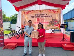 Taat Pajak Bawa Berkah, Jasa Raharja Kepri dan Bapenda Kepri Serahkan Hadiah Undian Emas di Momentum HUT RI ke-81